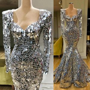 2022 Sparkly Sequine Searniend Silver Romaid Вечерние платья с длинными рукавами арабское вечернее платье Дубай Лонг Элегантные Женщины Формальные праздничные гала -платья BC11922