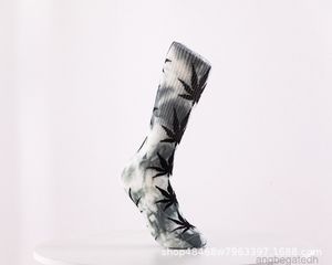 2022 Новый галстук краситель мужские спортивные носки моды высокий топ женский ватный хлопковые носки Street Fashion Color Sock 7b