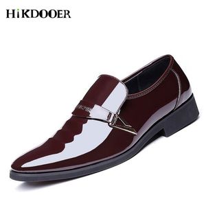 Sukienka moda poślizg na dzielonej skórze spiczaste stóp palce męskie Business Wedding Oxfords Formalne buty Y200420 GAI GAI GAI