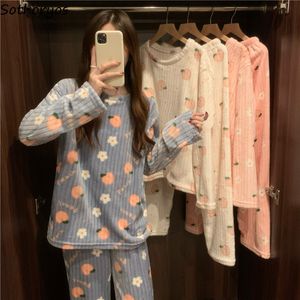 Kvinnor Coral Fleece Pyjamas sätter vinter söt tryck lös komfort långärmad pyjamas tjockare lounge nattkläder söt tand pajamas l220803