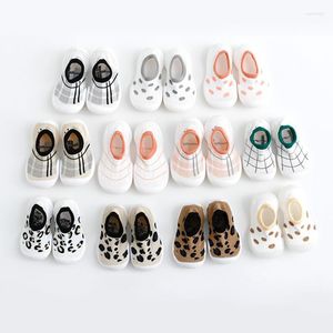 First Walkers Baby Walking Shoes For Sp￤dbarns sm￥barn Unisex Girls Boys Leopard inomhus mjuk botten som inte slipper med skor f￶rst