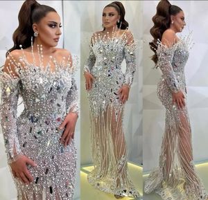 2022 Plus Size Arabic Aso Ebi Silver Mermaid Luxurious Prom Dresses Pärled Crystals Evening Formal Party Second Reception Födelsedagsförlovningsklänningar Klänning