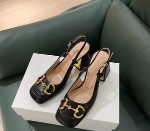 أزياء فستان الأحذية مصمم السيدات Midheel Summer Vintage Sandals Leather Mule Shoes Square Square Square Square