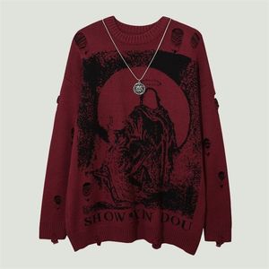 Streetwear Zerstörte Loch Gestrickte Pullover Herren Hip Hop Harajuku Priester Erlösung Gedruckt Mit Kette Übergroßen Pullover Unisex 220817