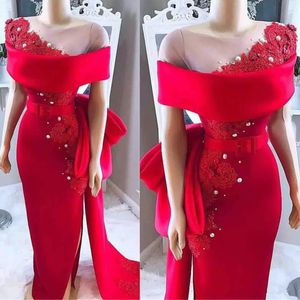 Saudi Arabic Red Evening Dresses Sheer Neck Bow Sash Lace Applique Beaded Pearls Sheath Satin Side Split African Formal Party Prom Gowns