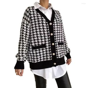 Damskie Krzyki Koszulki Xingqing V Nakień Button Black Houndstooth Cardigan Long Rleeve Sweter Autumn Zima Zima luźna ponadwymiarowa podsumowanie