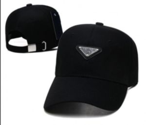 Luxurys Moda Ball Cap Mens Designer Beyzbol Şapkası Unisex Caps Ayarlanabilir Şapkalar Sokak Moda Sporları Casquette Nakış
