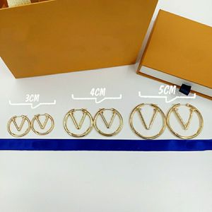 Projektant mody Hoop kolczyki cm klasyczny litera Colors Złota i srebrne duże koło proste kolczyki Początkowe damskie damskie kolczyki dla kobiet M64288