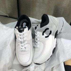 British Style White Shoes Designer Mesh Suede Stitching Breathable Shock-absorbing Sneakers