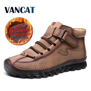 New Winter Mens Comfortable Men Ankle Thick Plush Warm Snow Leather Autumn Outdoor Man Motorcycle Boots 3848 201204