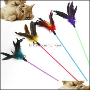 Cat Toys levererar husdjur hem trädgård rolig teaser kalkon stick fjäder repor med liten klocka matboll för fåglar katter som spelar drop lever