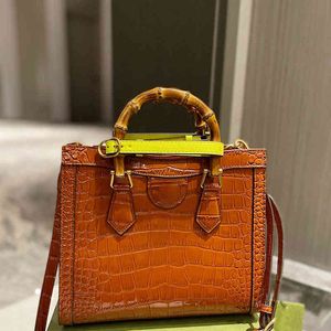 Shoulder Bag Bamboo Designer Handbags Totes Fashion Crossbody Bag Alligator Quilted Women Leather Handbag Shoppers Bags Purses 0610