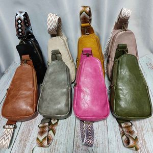 Bolsa de estilingue de couro vegano Bolsa de estilingue marrom bolsas PU com bordado guitarra de guitarra para mulheres ao ar livre bolsa em movimento