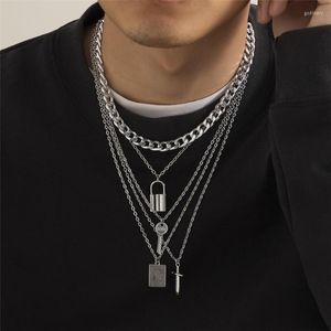 Pendant Necklaces 5Pcs/set PadLock Key Dagger Necklace For Men Hip Hop Multilayer Long Chain Set Grunge Emo Y2K Jewelry 2022Pendant Godl22
