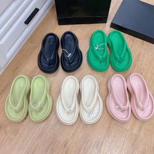 2022 Women Luxury Slippers Fashion Thin Flip Flops Brand Shoe Comfortable Shoes Sandals Flippers
