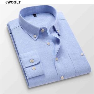 Nya modemän långa ärm oxford skjorta fram vänster bröstficka smal fit buttondown krage sociala vita arbetsskjortor 210412