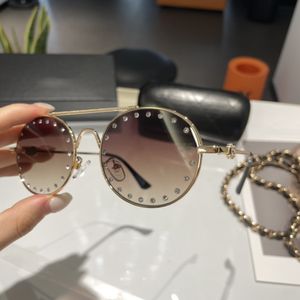 Novos óculos de sol de designer de luxo 2380 Óculos simples de meio argola de vanguarda de vanguar