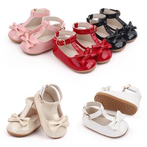 Sapatos de bebê menina menina sapatos macios e confortáveis ​​e confortáveis ​​de berço de moda sem deslizamento sapatos de berço