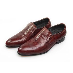 Mens Brown Loafers äkta läderslip på mode affärsbröllop manliga skor fashi