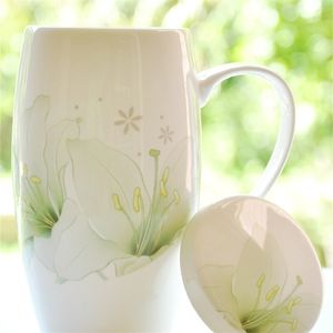 Xinchen Ceramic Mugs with Lid Scoop Creative Ceramic Milk Coffee Mug Cupエレガントなウェディングギフトビッグボリューム210409