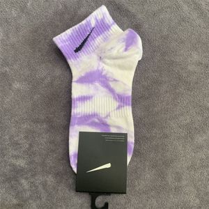 2022 New Tie Dye Socks Uomo e donna Calzini corti e medi Tide Color Sports Cotton Sock 4b
