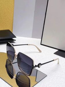 2022 Солнцезащитные очки для женщин Летний стиль 30125 Прямоугольник анти ультрафиолетовый ретро экран линзы линзы квадратный квадрат Полный кадр модный очков очки случайная коробка