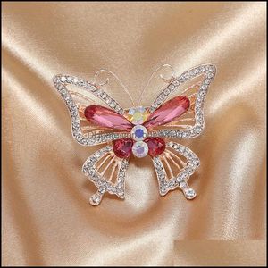 Stift broscher smycken stift utsökta lyxiga high-end ihåliga fjäril brosch mode söt elegant kristallguld pläterad juvelr dhqu2