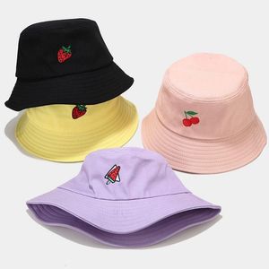 Berets Bucket Cap Summer Cherry Strawberry Rose Hat Embroidery Yellow Fisherman Hip Hop Fishing Harajuku Sun Prevent HatBerets