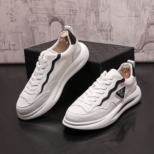 Branded Air Cushion Pekad Toe Bröllopsklänning Skor Andas Lace Up Canvas Casual Sneakers Outdoor White Round Toe Driving Sports Single Walking Loafers E189