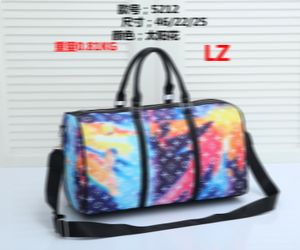 Duffel Bags Luxury Men Kvinnor Bagage Gentleman Commerce Travel Bags Nylon Handväskor stora kapacitetshållare.