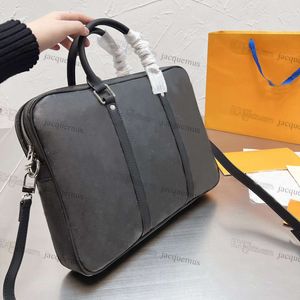Man PM Voyage Small Briefcase Documents Designer Laptop Totes Computer Handbags Mens Business Bags Porte Designer Hand Bag M52005246V