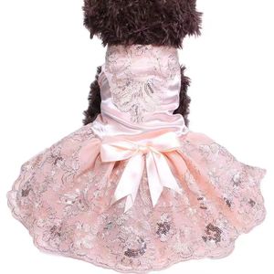 猫のためのペットドッグアパレルボウチュチュドレススカートサマープリンセスウェディングドレスヨークの服