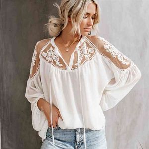 Teelynn Lantern Long Sleeve Lace Blouse Shirt Kobiety Vintage Floral Szyfons Sexy See Through Blouses Boho Beach V Neck Blusa 210326