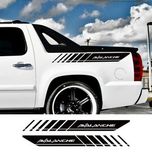 Chevrolet Avalanche車のステッカートラックグラフィックスフィラルカバーのオートチューニングアクセサリーのOFKピックアップリアトランクサイドデカール