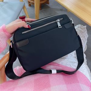 Nylon Designer Men's Black Briefcases Fashion Shoulder Bags Crossbody Camera Bag briefcases Triangle Sequin Women Waterproof Purses top