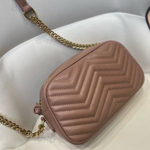 Klasik Kamera Çantası Kadın Dalga Kapitone Deri Zincir Crossbody Omuz Çantası Zip Altın Metal Donanım Borsa Donna Anlık Görüntü Trendi