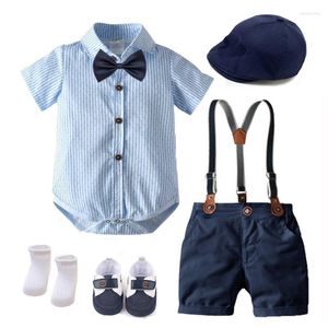 Giyim setleri yaz şapka erkek kıyafetleri ayakkabılarla bebek kıyafetleri set set bow tie harajuku bib takım elbise 7 parça parti doğum günü elbiseleri mavi beyaz