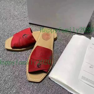 aw 2021 Neueste Marken Damen Woody Mules Fflat Slipper Deisgner Lady Schriftzug Stoff Outdoor Ledersohle Slide Sandale