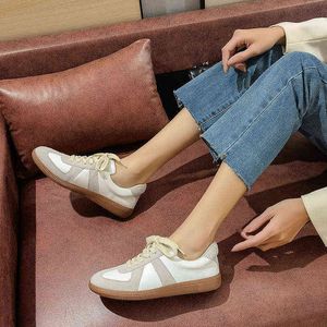 2022 Sneakers Women Cow Suede Leather Lace Up Casual Ladies Flats Skor Tennis Kvinnlig vit vår Autumn Women's Sports Shoes G220610