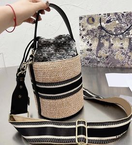 High Quality Summer Wickers Hand-woven Knitting Straw Women Designers Woven Tote Bag Luxury Cross body Handbag Fashion WICKER Basket Bags