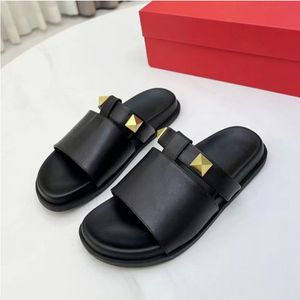 Women Summer Slippers sandals bench shoes Stylish flat thick bottom soft sole Willow nail leisure Simplicity comfortable non slip versatile sandals V62909