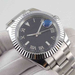 Uxury Watch Date GMT Sapphire Silver Dial Wristwatches Glass Roman Number 40mm Luminous Miyota 8215自動ムーブメントメンズウォッチルツ7g