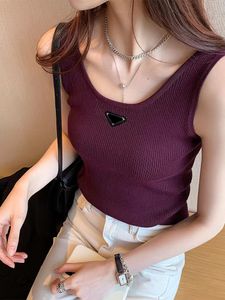A1114 Sleeveless Woman Tees ts Women Slim Vest Shirt Soft Silk Tshirts Design Summer Lady Short Tops Breathable Tshir