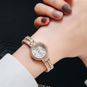 腕時計韓国のファッションの女性は、エレガントで寛大なダイヤモンドがちりばめられたチェーントレンドクォーツブレスレットウォッチライストウォッチHect22を見る
