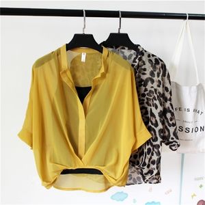 Damer Two Piece Set Leopard Chiffon Shirts Summer Half Sleeve Loose V-Neck Women Casual Blus Sexig plusstorlek Randiga toppar 220623