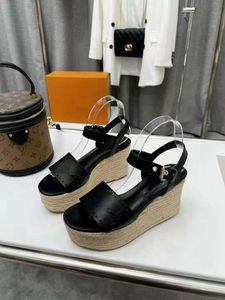 New Brand Womens FlatForms Sandal Slingback Bombas de Salto Alto 100mm Sapatos Fivela Strap Strap Palha e Genuine Leather Tamanho 35-42