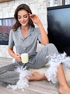 Hiloc grå lapptäckfjädrar pyjamas för kvinnor nattkläder stickning mode byxor passar kort ärm loungewear kvinna kläder l220803