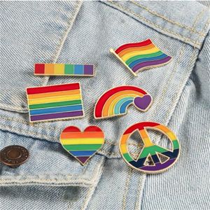 Flagga regnbåge hjärta brosch fred och kärlek emaljstift kläder väska lapel pin gay lesbisk stolthet ikon badge unisex smycken present gc1119