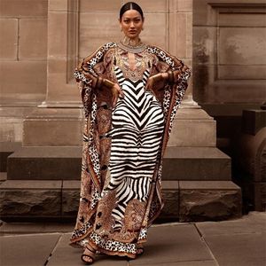 Indie Folk Zabra Wzór Patchwork Patchwork Kąpiel Suknia Maxi dla kobiet Ubrania Plus Size Marokańska kaftan A526 220510