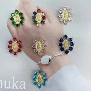 Colares pendentes misturam colorido de cristal de zircão virgem Maria Charms para mulheres DIY Acessórios de jóias artesanais